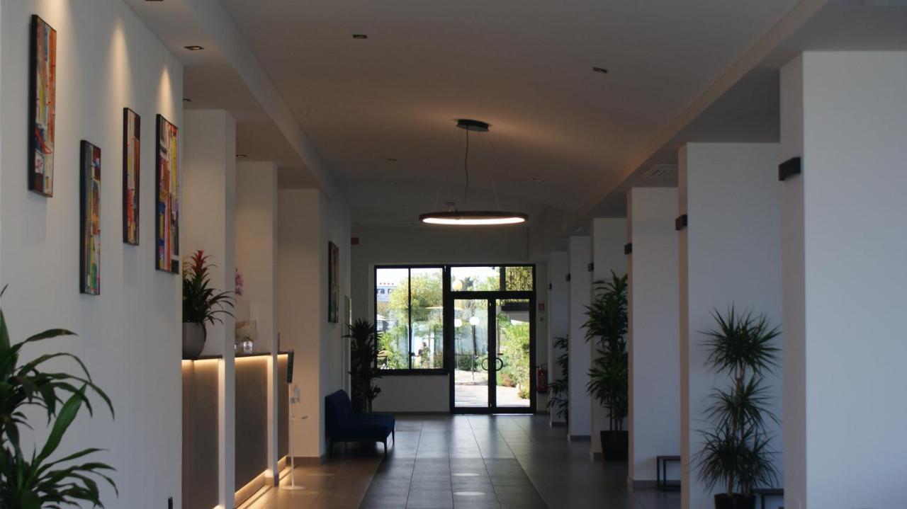 Hotel Palazzo Caveja Rimini Exterior photo