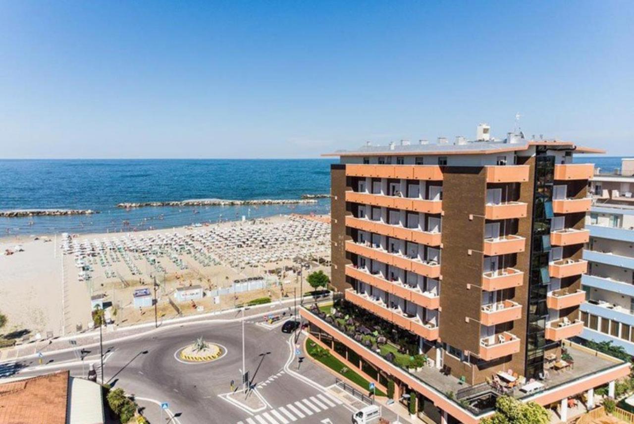 Hotel Palazzo Caveja Rimini Exterior photo